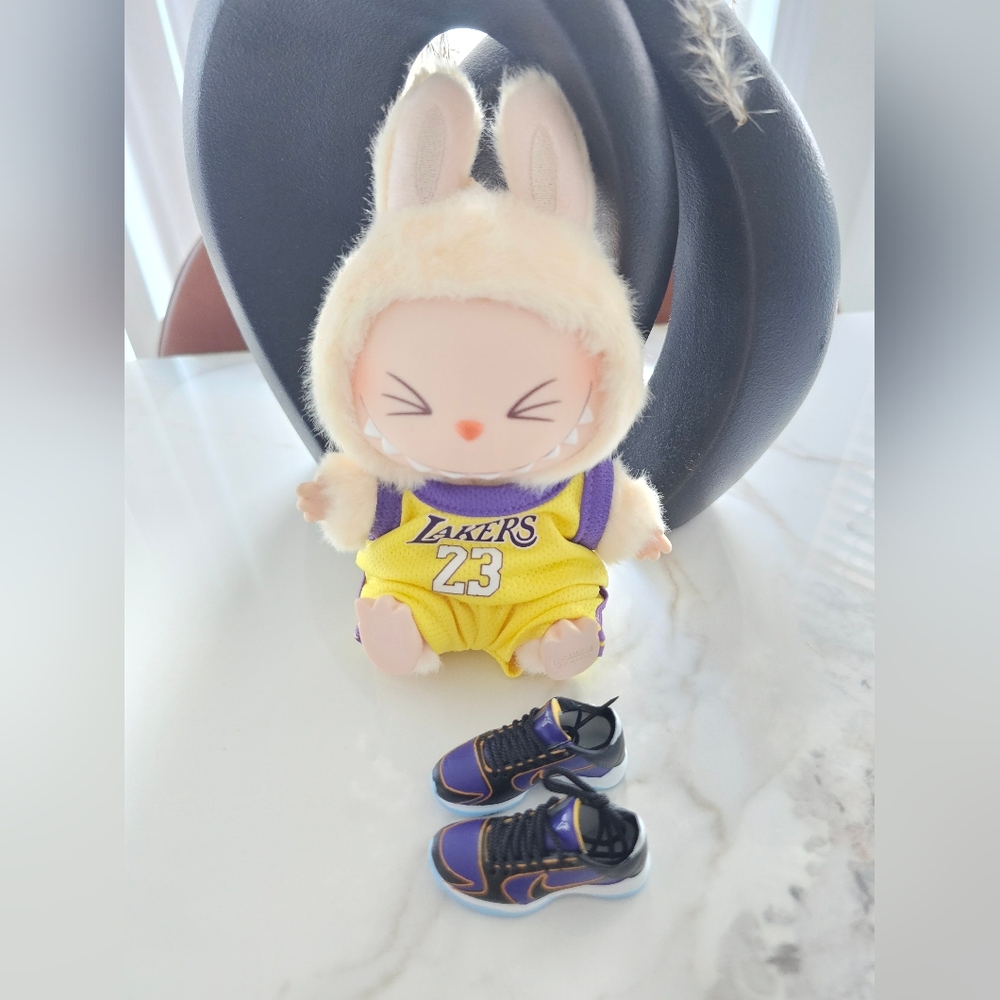 Labubu Clothes - Jersey Set W/Sneakers